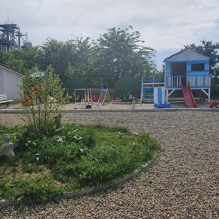 Cabana De La Dunare Villa Basarabi Dış mekan fotoğraf